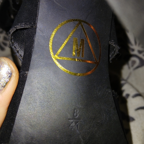 MISSGUIDED FUAX SUEDELACE UP BLOCK HEELS SZ 8/41 - Picture 4 of 9